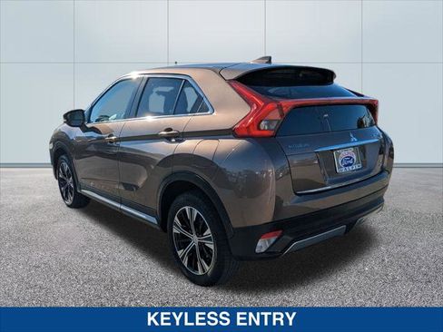 Used 2018 Mitsubishi Eclipse Cross SE image 3