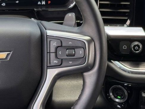 Used 2025 Chevrolet Silverado 1500 LTZ AWD/4WD image 18