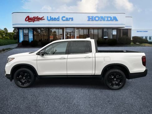 Used 2025 Honda Ridgeline Black Edition image 2