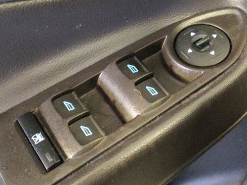 Used 2019 Ford Escape S FWD image 27