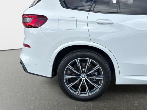 Used 2023 BMW X5 sDrive40i w/ M Sport Package RWD image 13