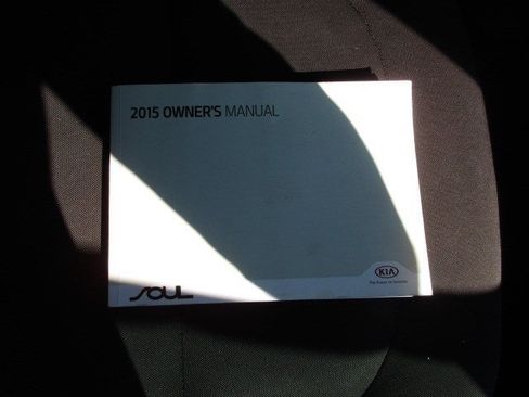 Used 2015 Kia Soul FWD image 29