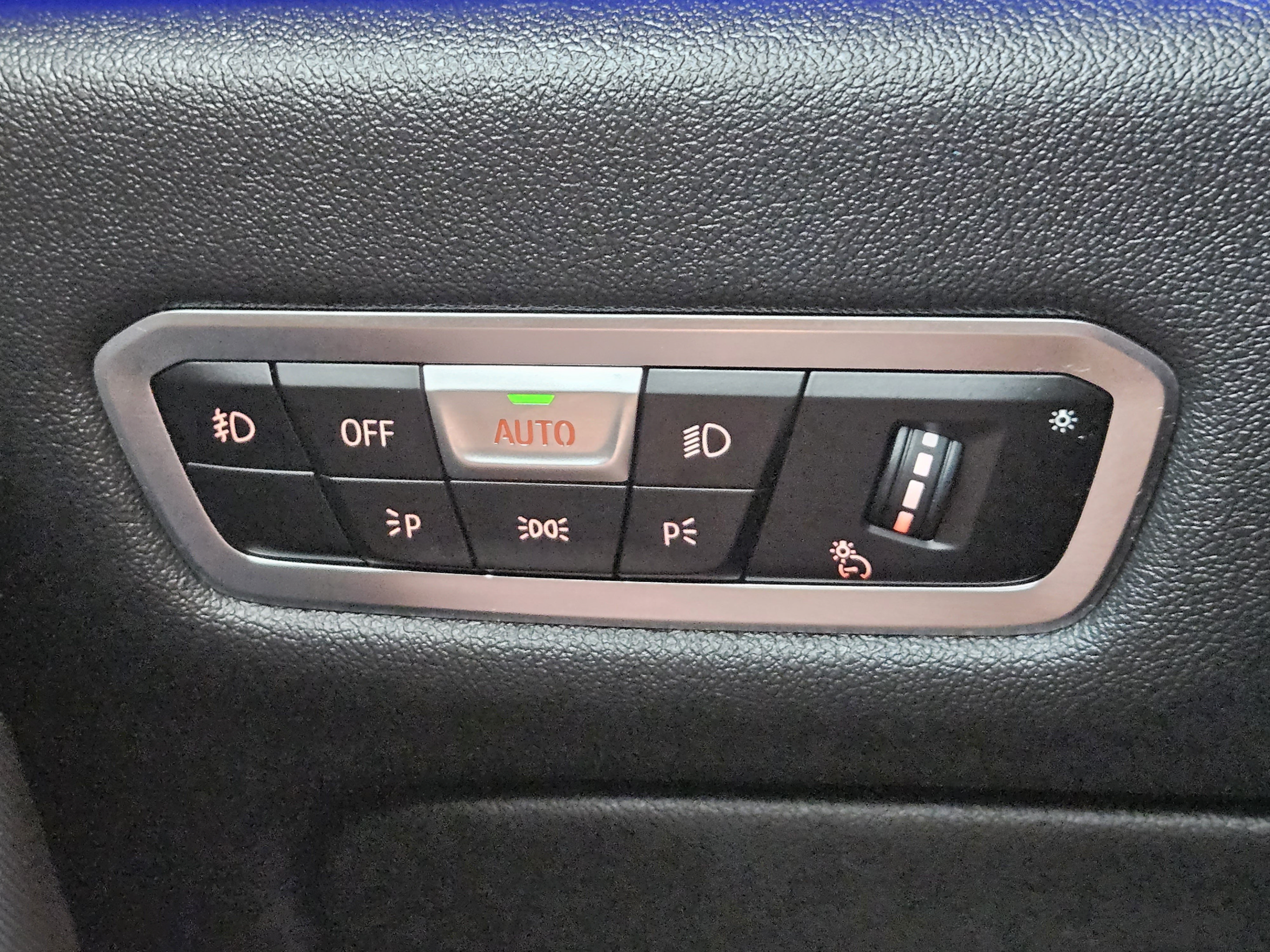 Used 2019 BMW X7 xDrive40i w/ Premium Package AWD/4WD image 20