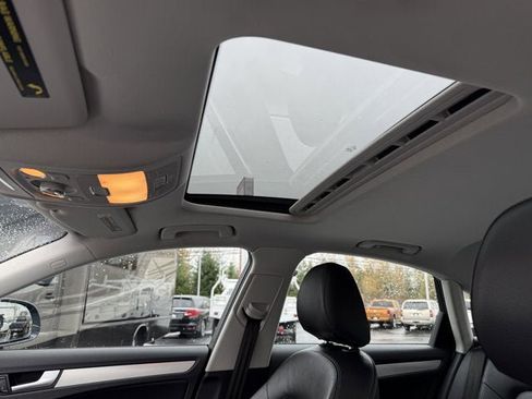 Used 2009 Audi A4 2.0T Prestige image 11