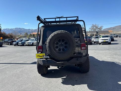 Used 2017 Jeep Wrangler Sport w/ Quick Order Package 24S AWD/4WD image 6