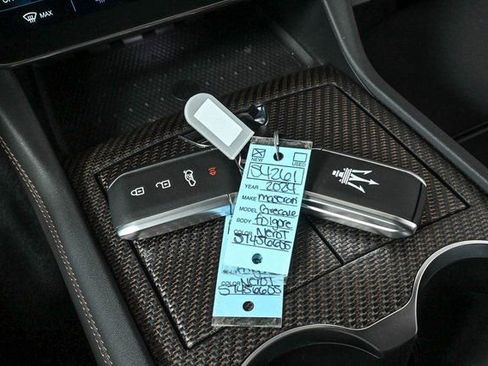 New 2025 Maserati Grecale Folgore image 15