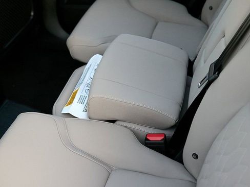 New 2026 Volvo XC90 T8 Plus w/ Protection Package Premier image 20