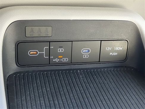 Used 2024 Hyundai Kona SEL image 24