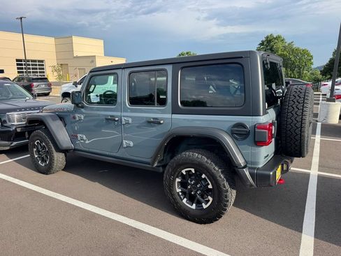 Used 2025 Jeep Wrangler Unlimited Rubicon AWD/4WD image 9