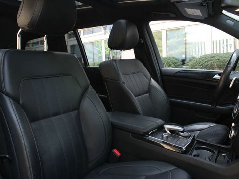 Used 2019 Mercedes-Benz GLS 450 4MATIC w/ Premium 1 Package image 31