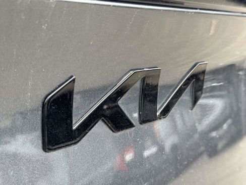 Used 2025 Kia Sportage SX Prestige image 9