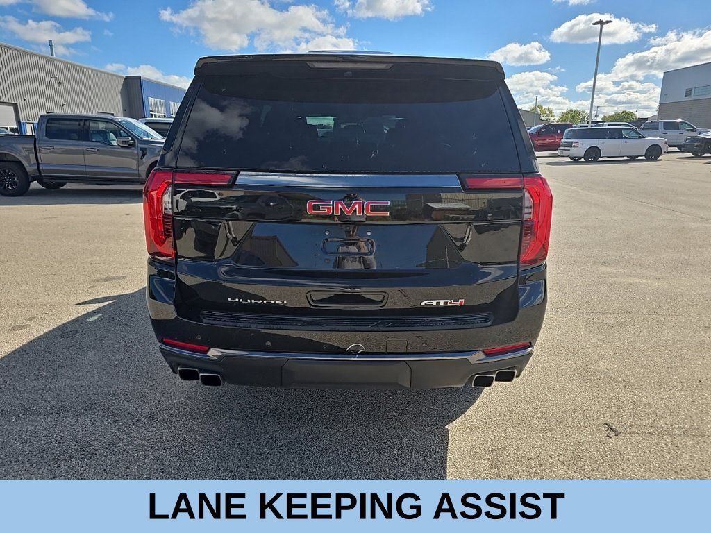Used 2026 GMC Yukon XL AT4 AWD/4WD image 5