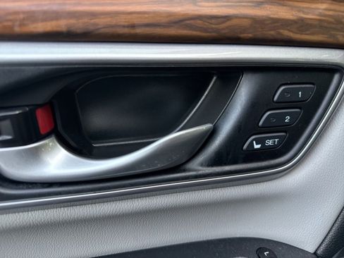 Used 2020 Honda CR-V EX-L image 17