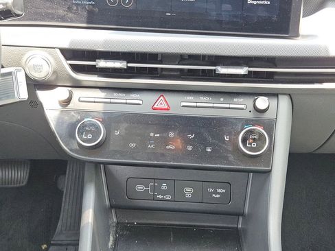 Used 2025 Hyundai Sonata SEL FWD image 21