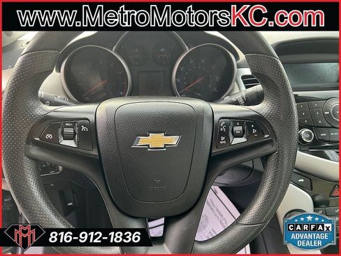 Used 2016 Chevrolet Cruze LT FWD image 27