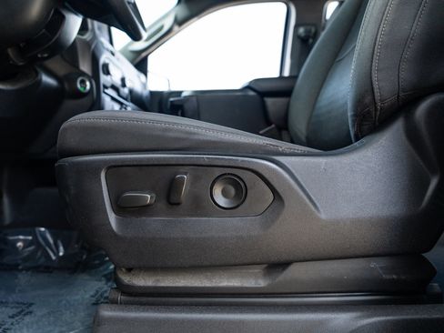 Used 2022 Chevrolet Silverado 1500 Custom RWD image 21