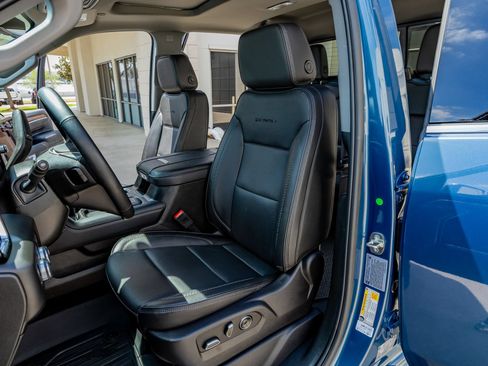 Used 2024 GMC Sierra 2500 Denali w/ Denali Reserve Package AWD/4WD image 28