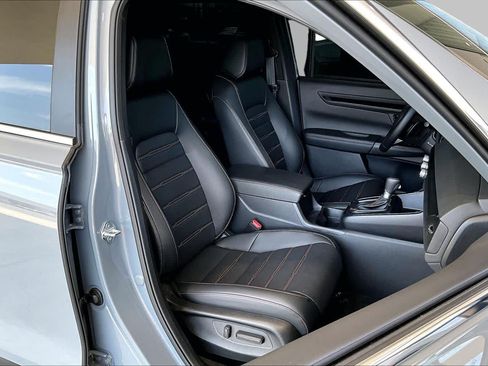 Used 2025 Honda CR-V Sport-L image 8