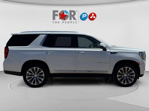 Used 2022 GMC Yukon Denali w/ Denali Ultimate Package AWD/4WD image 6