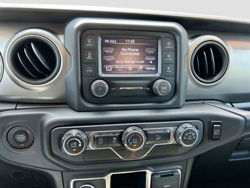 Used 2021 Jeep Wrangler Unlimited Sport AWD/4WD image 28