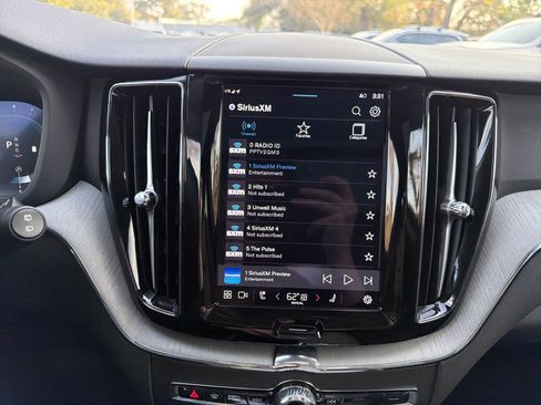 Certified 2025 Volvo XC60 B5 Plus image 23