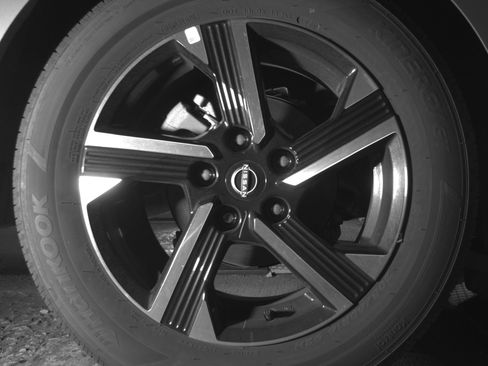 Used 2025 Nissan Sentra SV FWD image 15