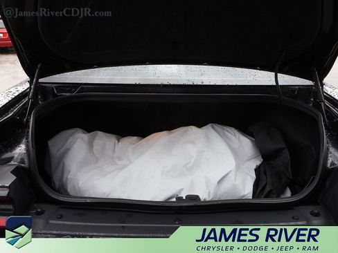 Used 2016 Dodge Challenger SRT Hellcat image 13