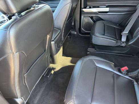 Used 2023 Ford Explorer XLT w/ Equipment Group 202A image 17