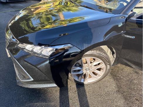 Used 2020 Toyota Avalon XLE image 30