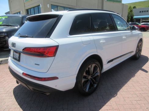 Used 2025 Audi Q7 3.0T Premium Plus w/ Premium Plus Package AWD/4WD image 2