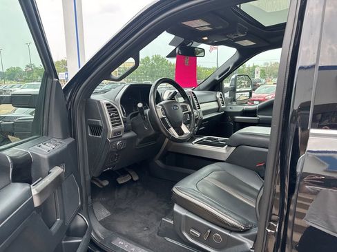 New 2026 Ford F350 Lariat w/ Chrome Package image 31