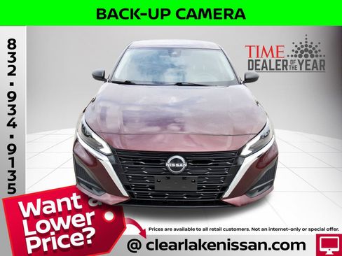 Used 2024 Nissan Altima 2.5 SV image 2