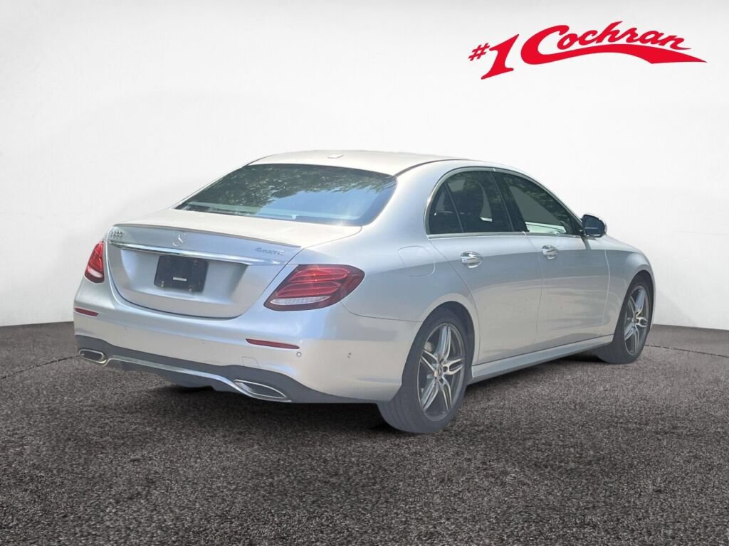 Used 2019 Mercedes-Benz E 300 4MATIC image 7