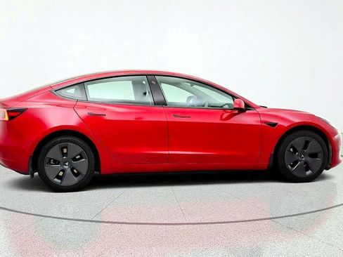 Used 2023 Tesla Model 3 Standard Range RWD image 4