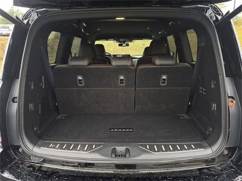 New 2025 Nissan Armada SL w/ Captain's Chari Seat Package image 7