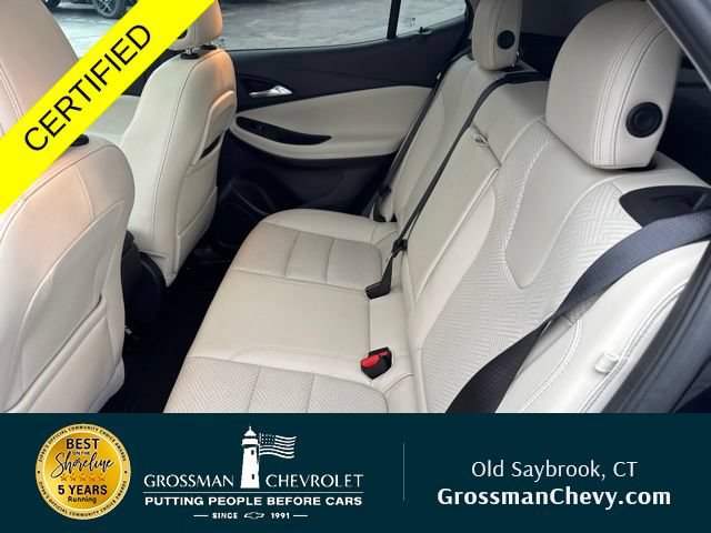 Used 2020 Buick Encore GX Essence w/ Experience Buick Package FWD image 21