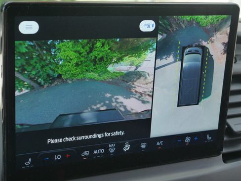 Certified 2022 Ford Transit 350 XLT AWD/4WD image 13