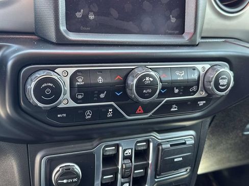 Certified 2021 Jeep Wrangler Unlimited Sport AWD/4WD image 18