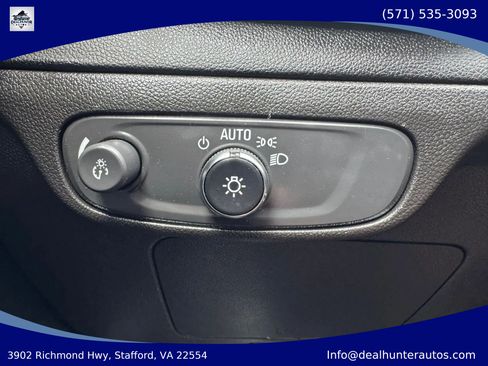 Used 2023 Chevrolet Bolt EUV LT FWD image 20