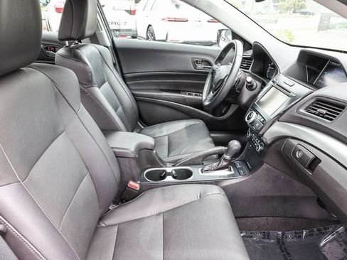 Used 2017 Acura ILX FWD image 19