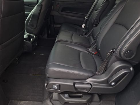 Used 2023 Honda Odyssey Touring image 12
