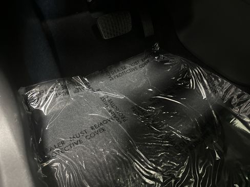 Used 2025 Buick Encore GX Sport Touring w/ Advanced Technology Package image 17