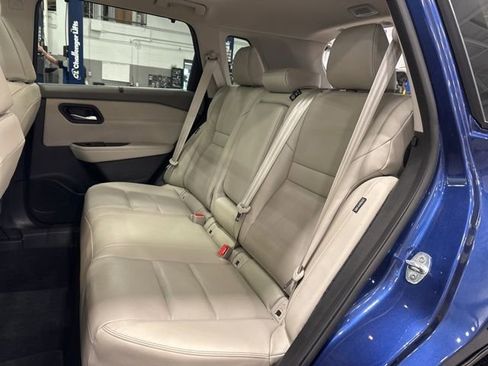 Used 2023 Nissan Rogue SL w/ SL Premium Package image 35