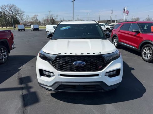 Used 2023 Ford Explorer ST w/ Equipment Group 401A AWD/4WD image 2