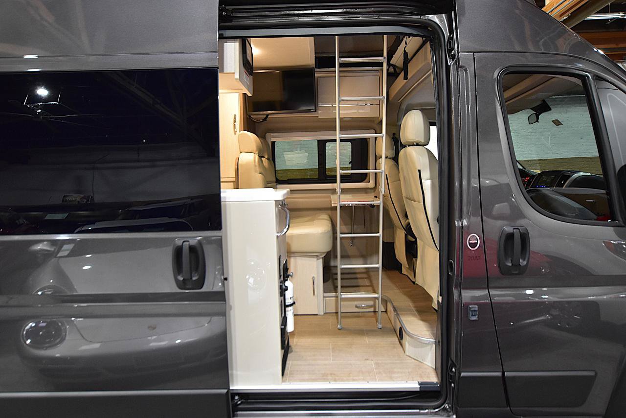 Used 2021 RAM ProMaster 3500 w/ Convenience Group FWD image 43