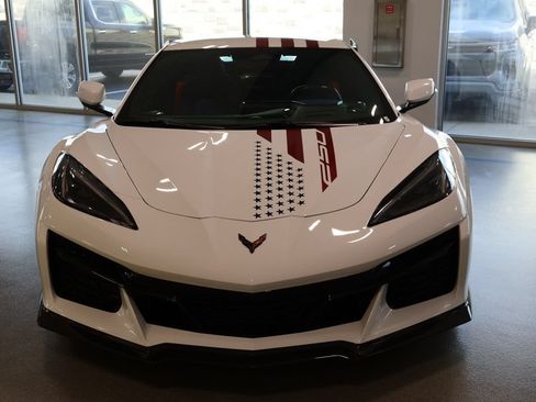 New 2026 Chevrolet Corvette E-Ray AWD/4WD image 2