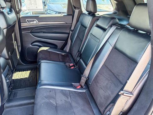 Used 2021 Jeep Grand Cherokee Laredo X AWD/4WD image 17