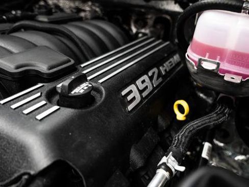 Used 2025 Jeep Gladiator Sport image 32