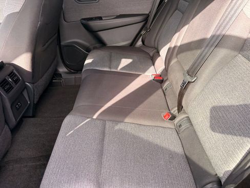 Certified 2023 Nissan Rogue SV FWD image 17