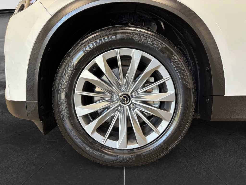 Used 2024 MAZDA CX-90 Plug-In Hybrid w/ Preferred AWD/4WD image 9